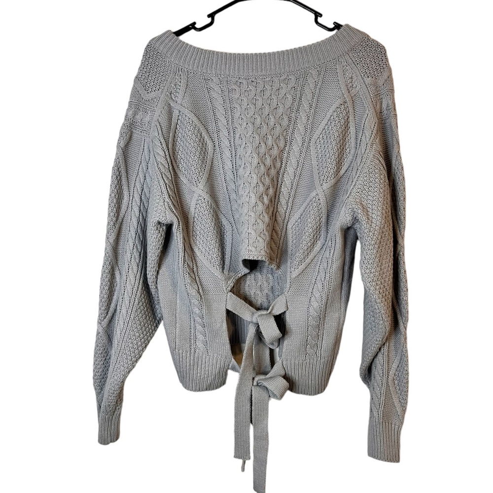 Pre-loved Vici Back Tie V-Neck Cable Sweater - Picture 2 of 3